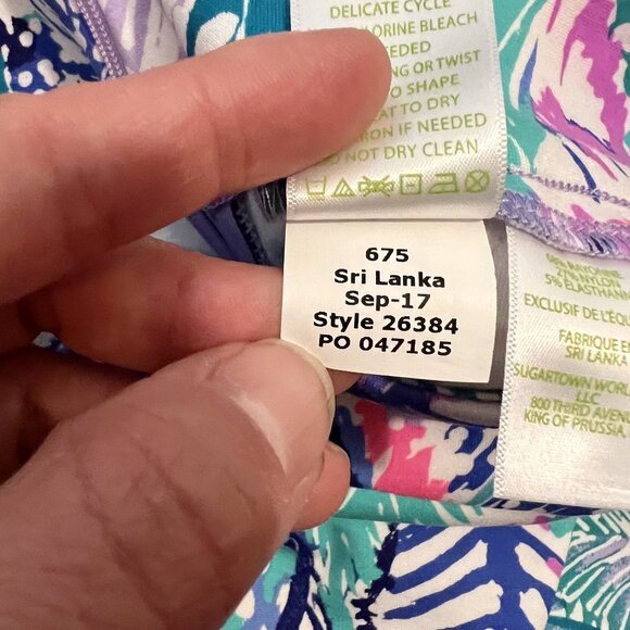 Lilly Pulitzer Women's Tropical Print Shorts Size 6 - Picture 5 of 6